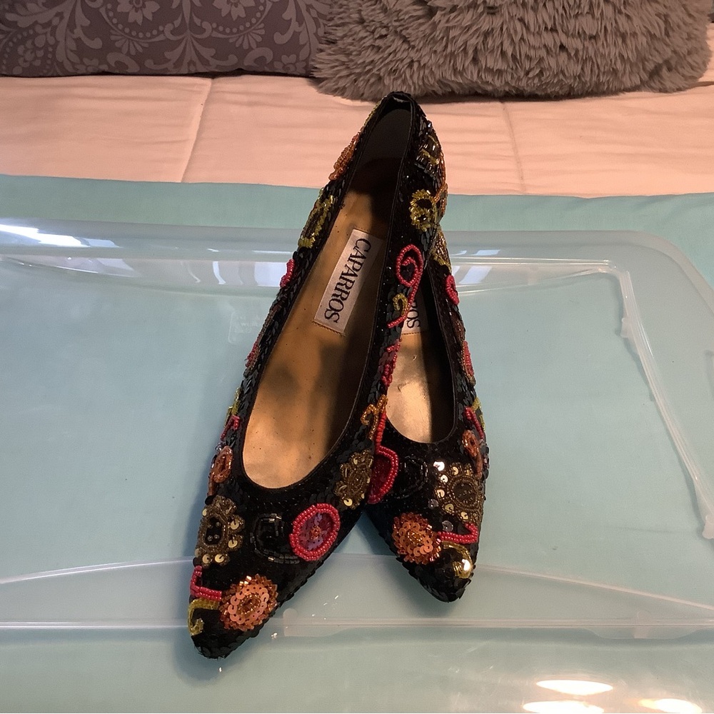 Ladies Caparros pumps